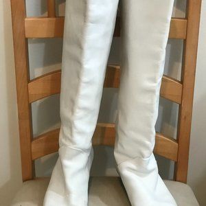 Bandolino Italian white leather low-heeled boots